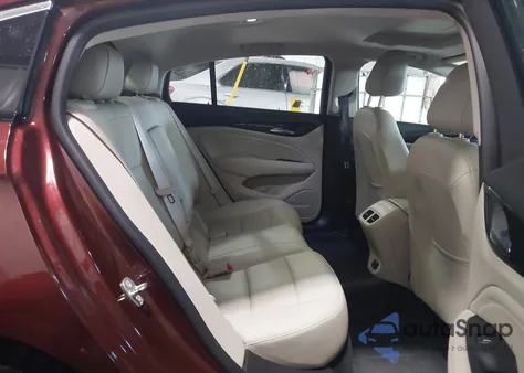 2018 Buick Regal Sportback Essence from USA, damaged, VIN W04GP6SX1J1088604